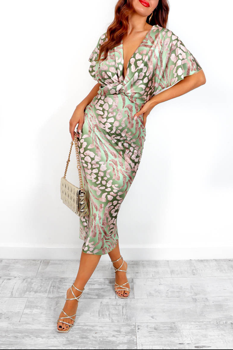 Cheron Paris | Élina Robe Midi Satinée à Taille Sculptante